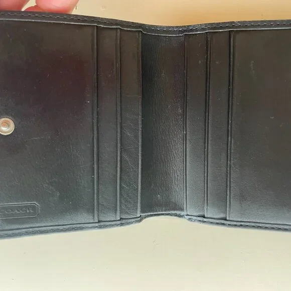 Authenic Coach Wallet for Women - Picture 3 of 3